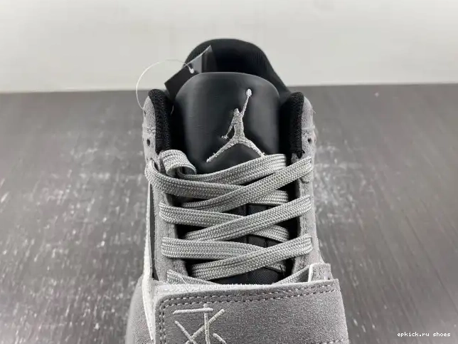 Cheap X THE TRAVIS JORDAN SCOTT CHECK FZ8117-001 CUT 0612